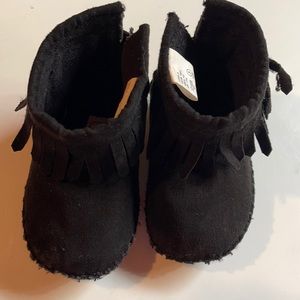 Baby Girl Fringe Boots!